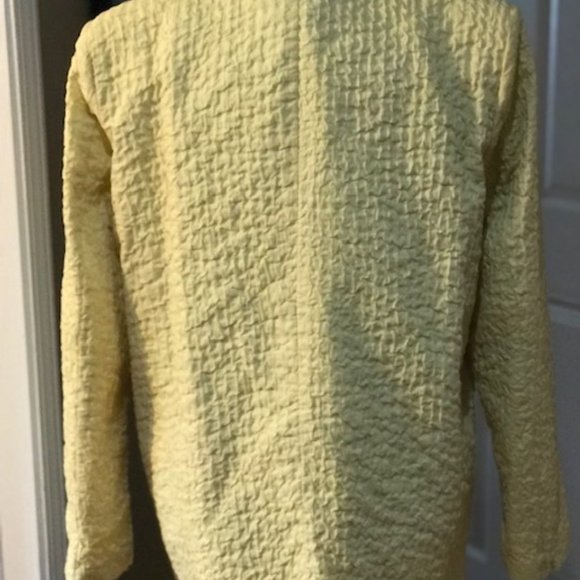 Notched Collar Flap Detail Textured Knit Blazer - Picture 4 of 5